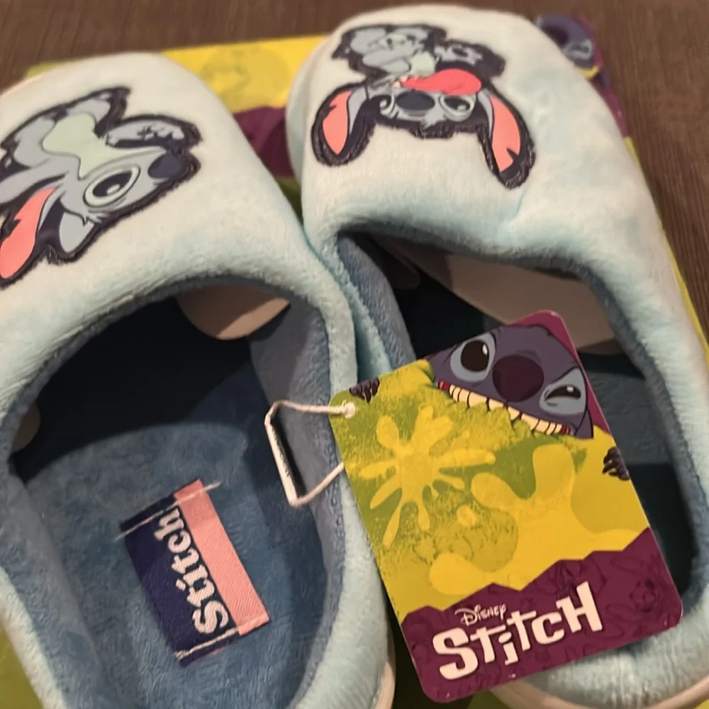 DISNEY Stitch Kids Slippers 11/12 NWT